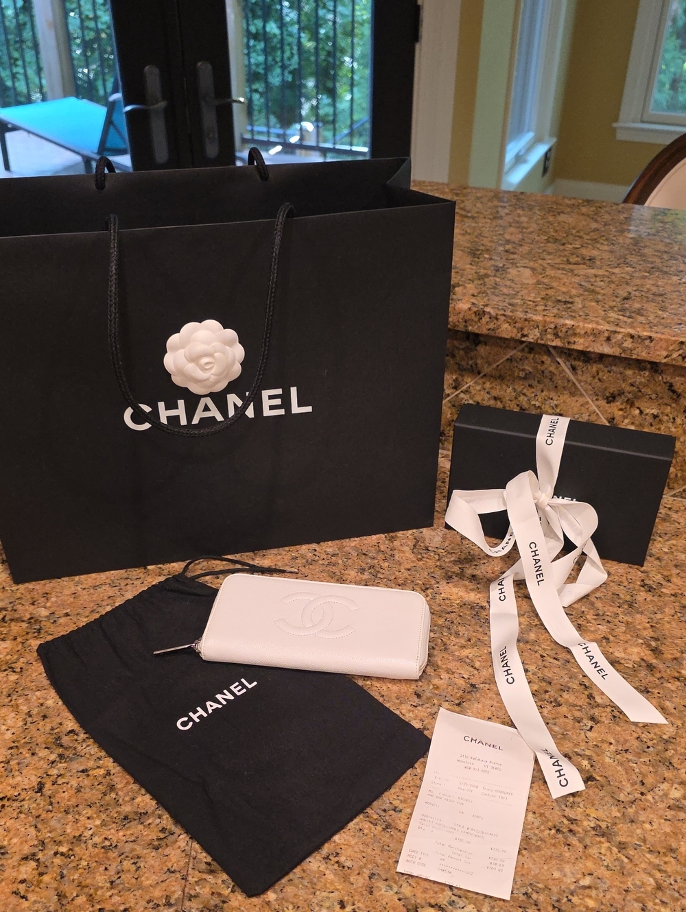 Chanel White Caviar CC Timeless Zippy Wallet
